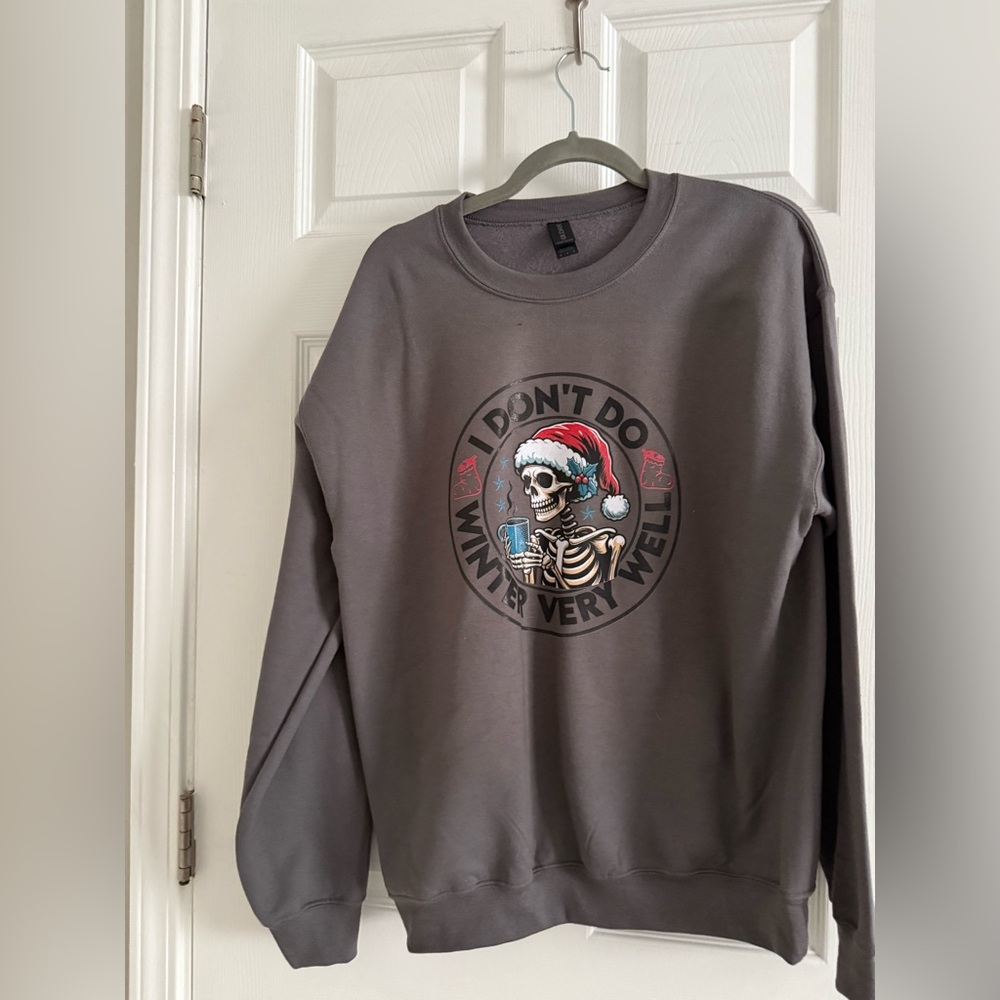 I don’t do winter sweatshirt size medium, new